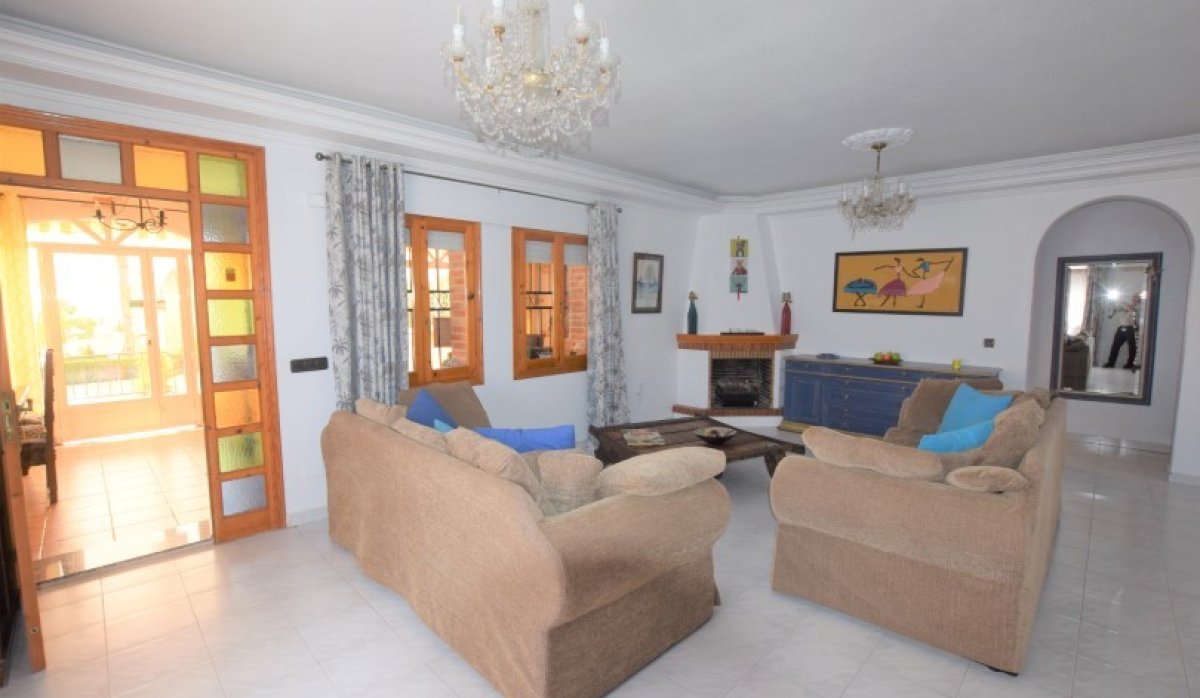 Revente - Villa - Ciudad quesada - Pueblo Bravo