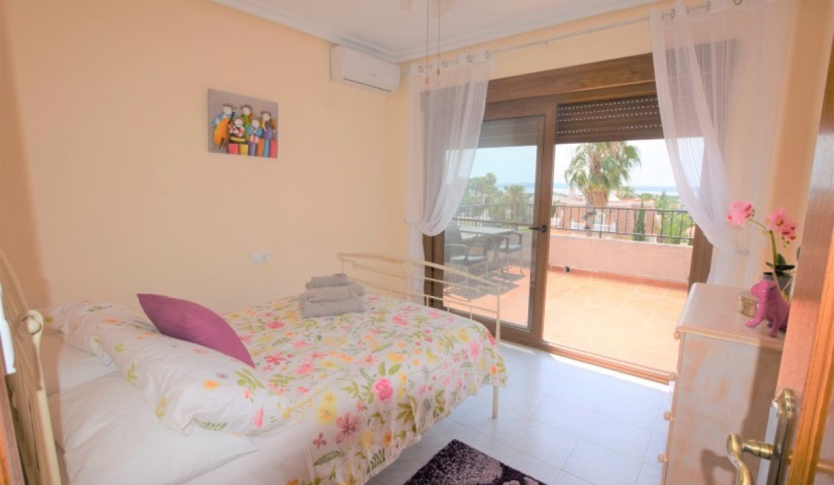 Revente - Villa - Ciudad quesada - Pueblo Bravo