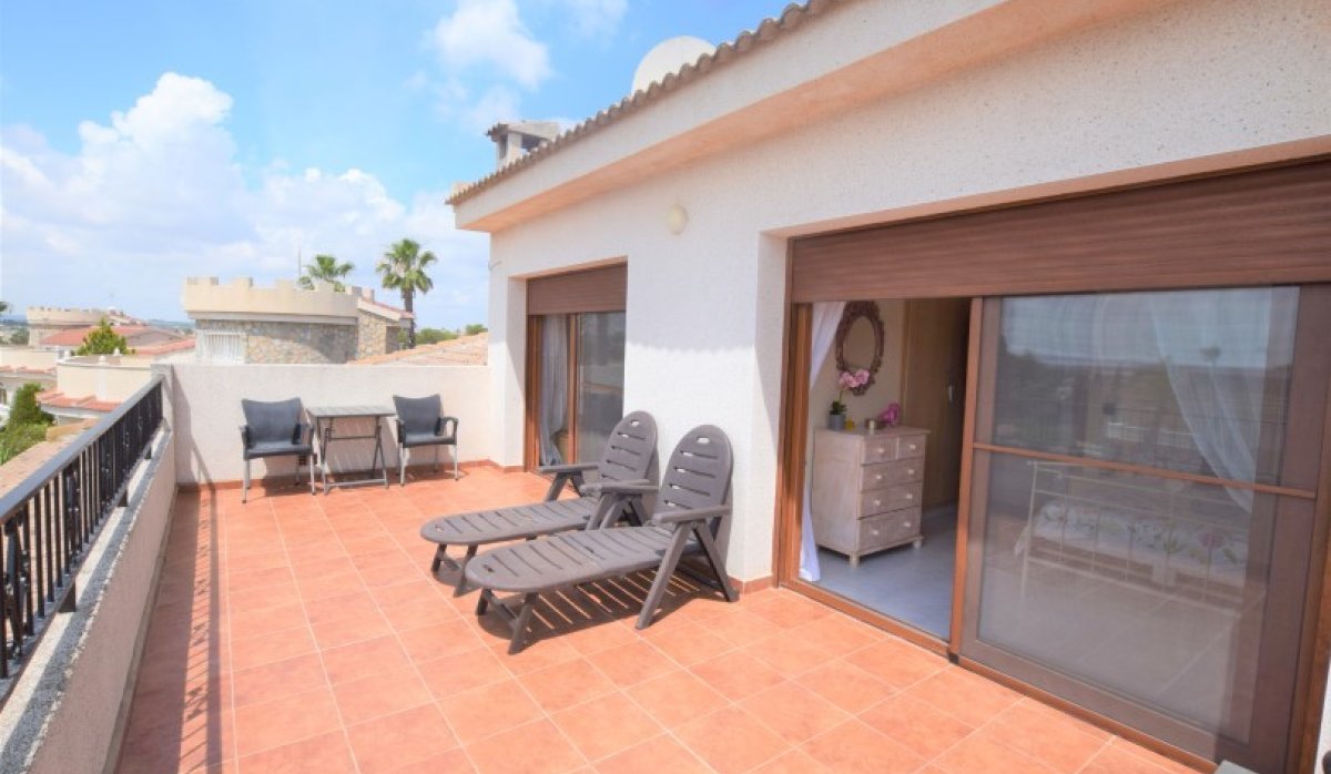 Revente - Villa - Ciudad quesada - Pueblo Bravo