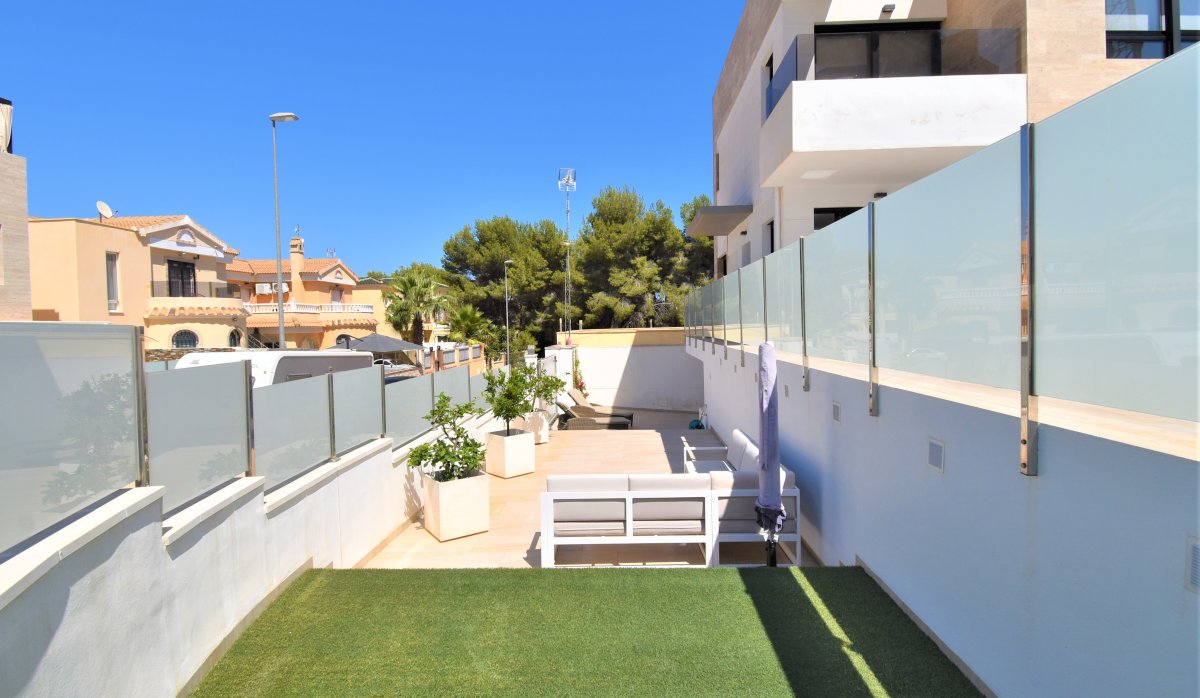 Revente - Villa - Orihuela Costa - Villamartín