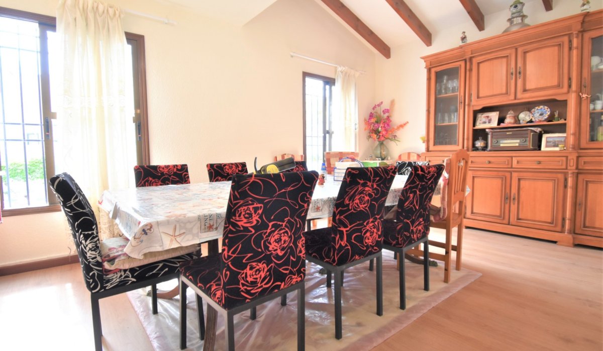 Resale - Villa - Orihuela Costa - Villamartín