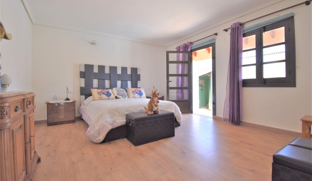 Resale - Villa - Orihuela Costa - Villamartín