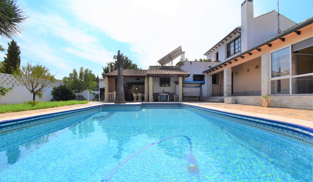 Resale - Villa - Orihuela Costa - Villamartín
