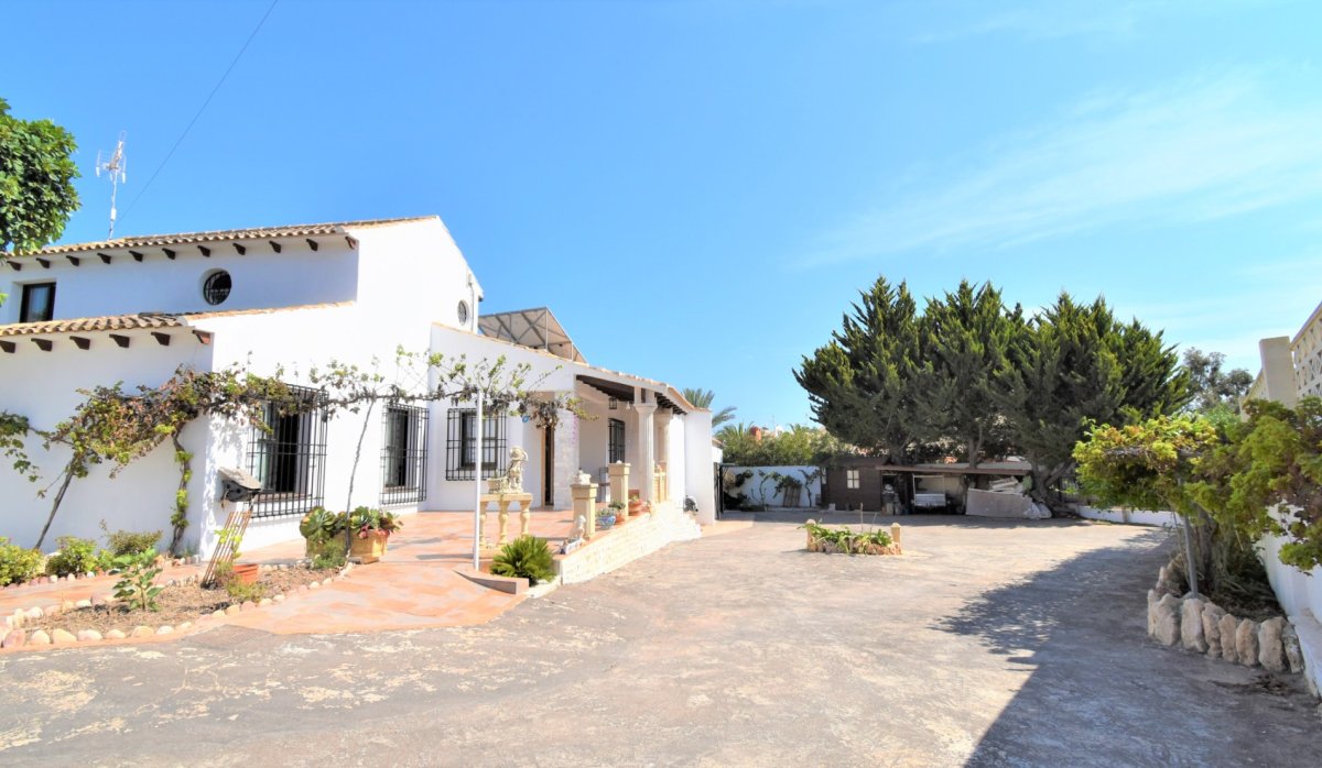 Resale - Villa - Orihuela Costa - Villamartín