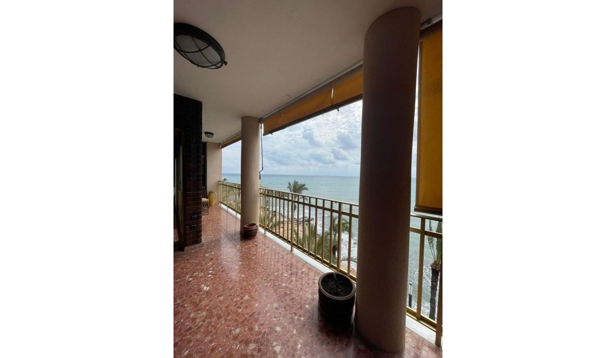 Resale - Apartment / flat - Torrevieja