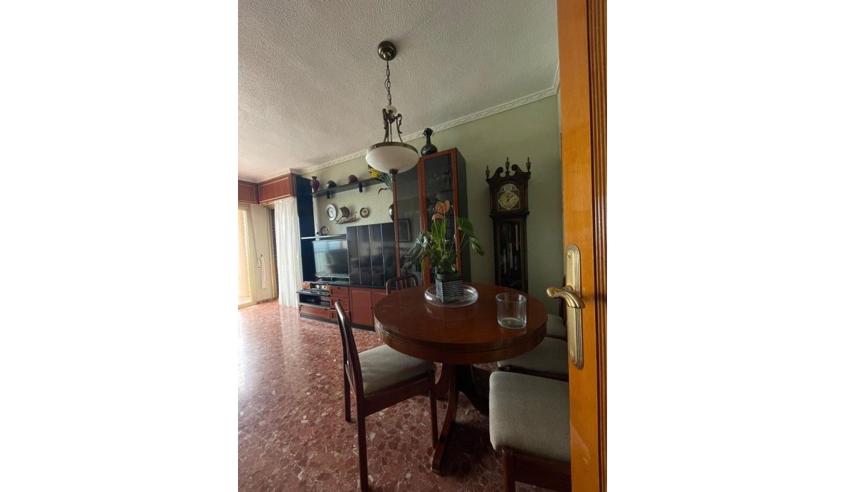 Resale - Apartment / flat - Torrevieja