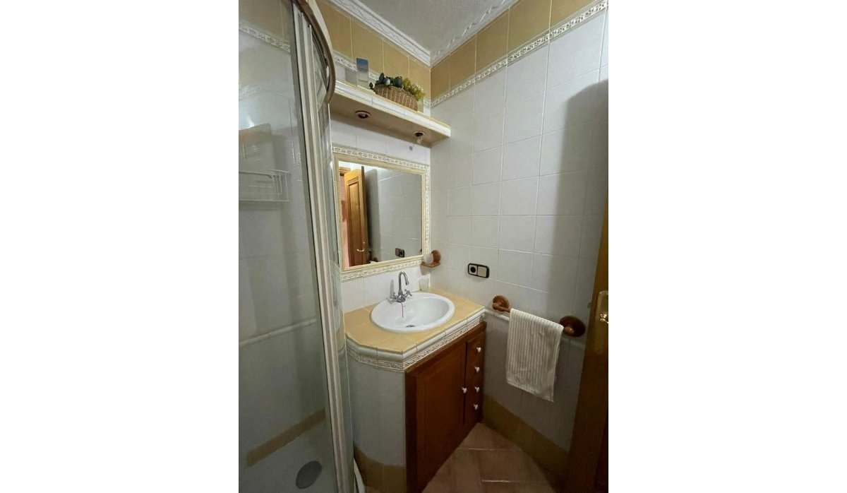 Resale - Apartment / flat - Torrevieja
