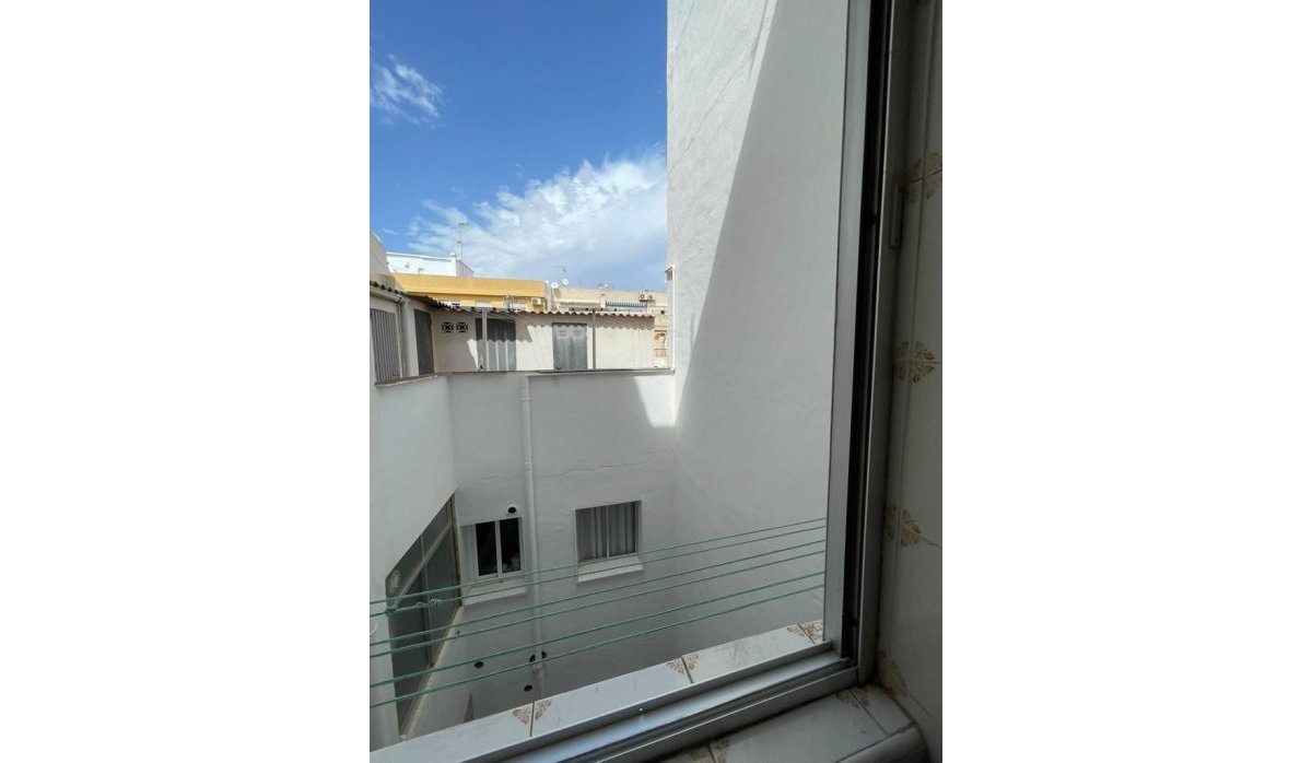 Resale - Apartment / flat - Torrevieja