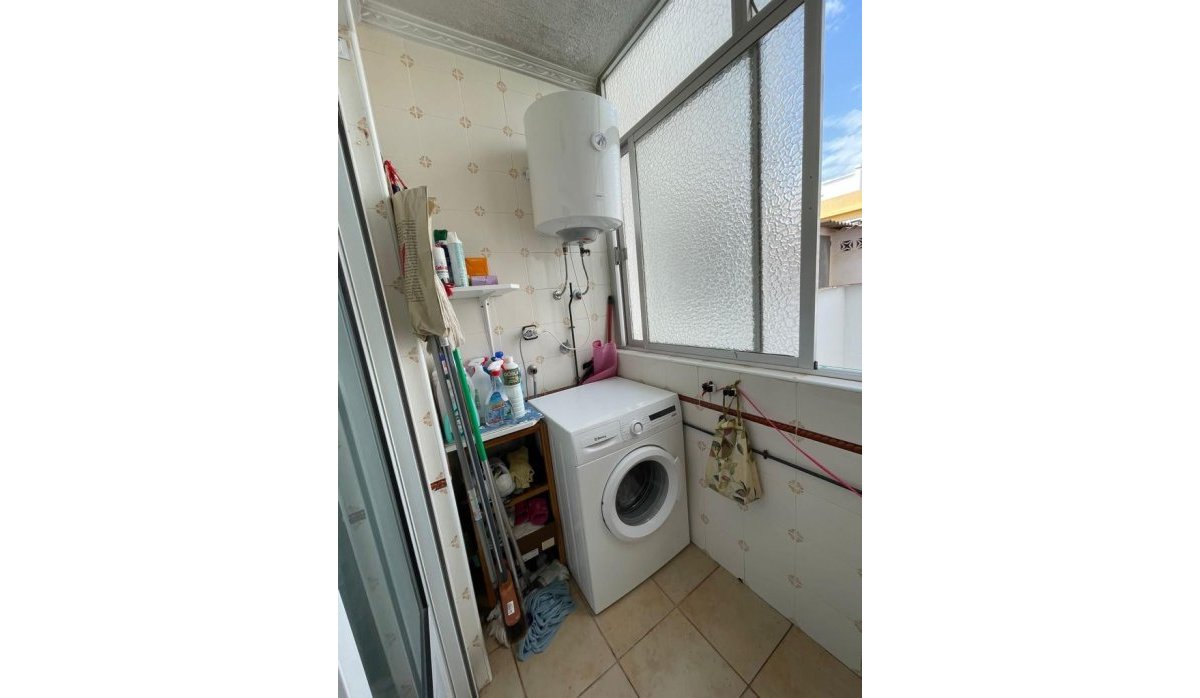 Resale - Apartment / flat - Torrevieja
