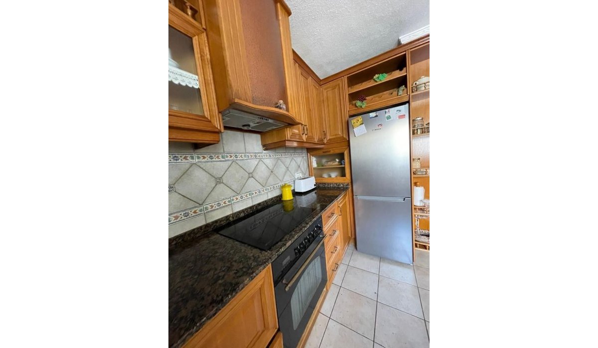 Resale - Apartment / flat - Torrevieja