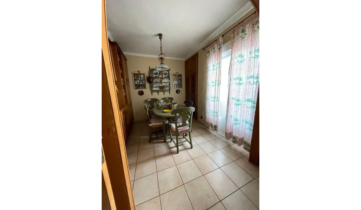 Resale - Apartment / flat - Torrevieja