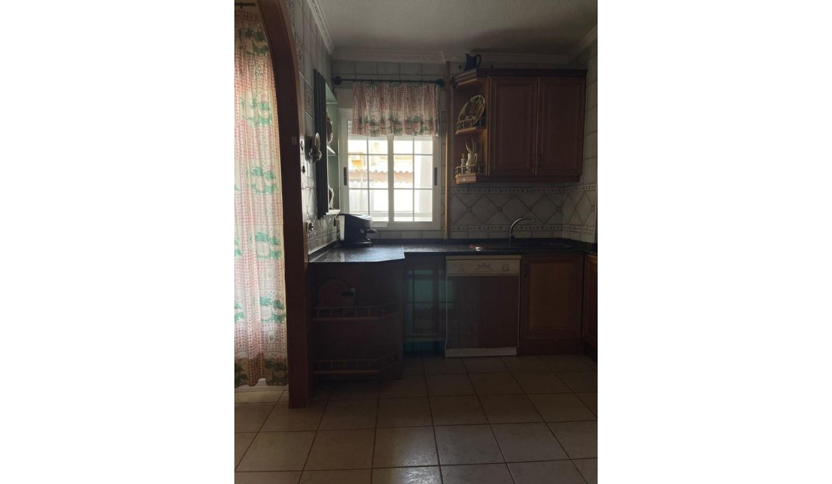 Resale - Apartment / flat - Torrevieja