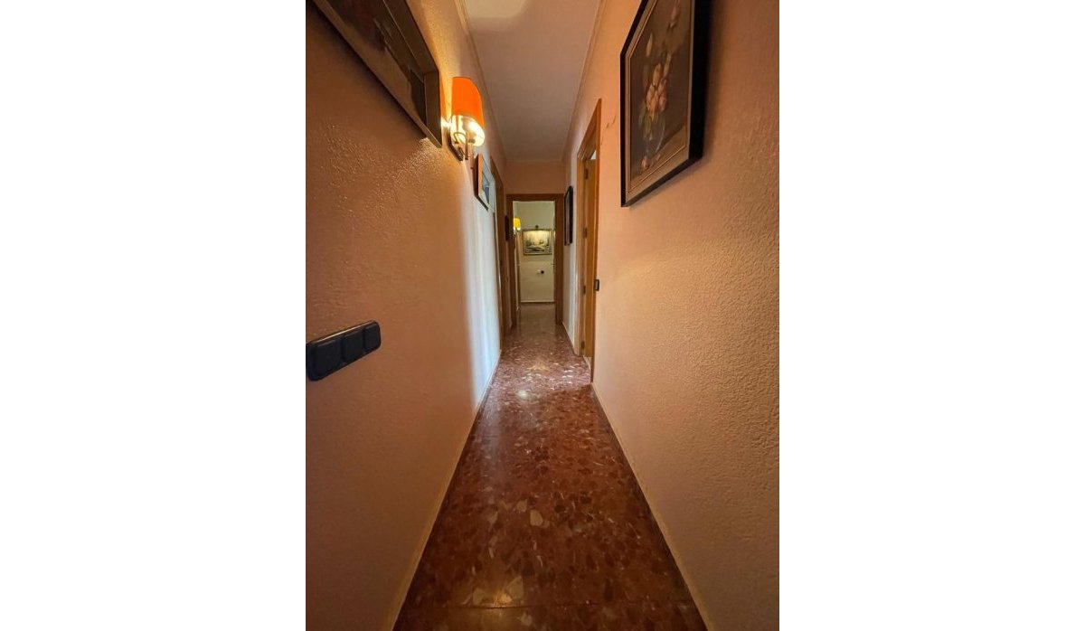 Resale - Apartment / flat - Torrevieja
