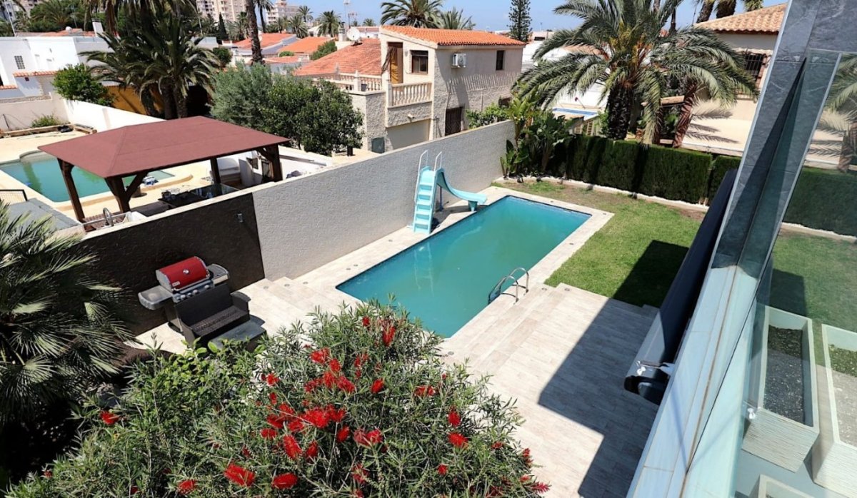 Resale - Villa - Torrevieja - Los Angeles