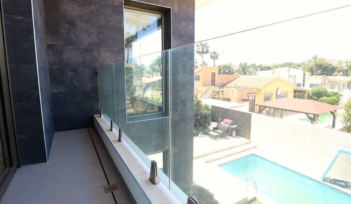 Resale - Villa - Torrevieja - Los Angeles