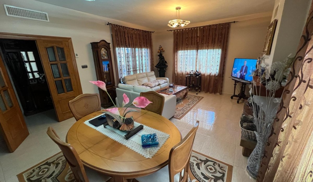 Resale - Villa - Orihuela Costa - Campoamor