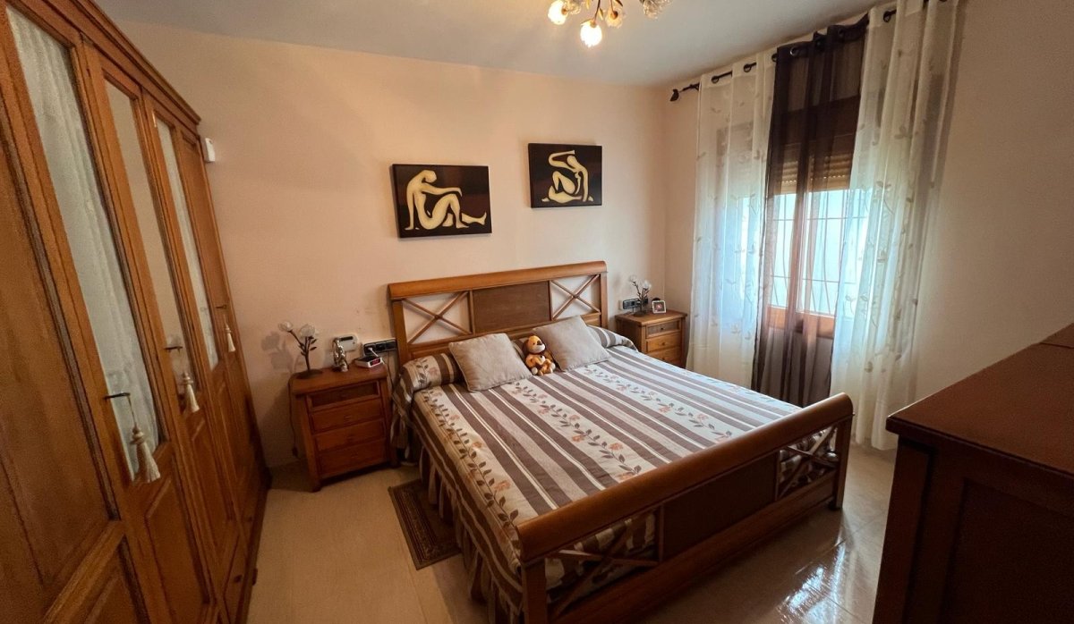 Resale - Villa - Orihuela Costa - Campoamor