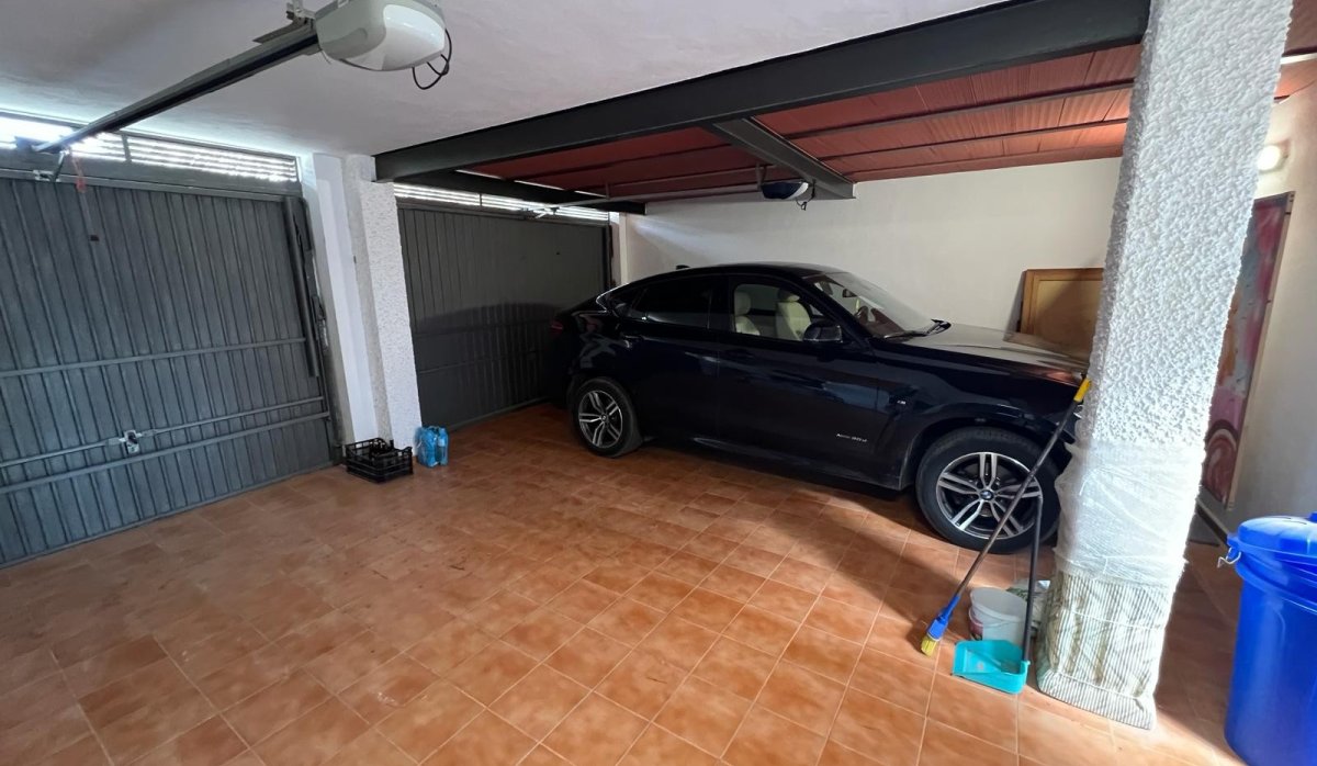 Resale - Villa - Orihuela Costa - Campoamor