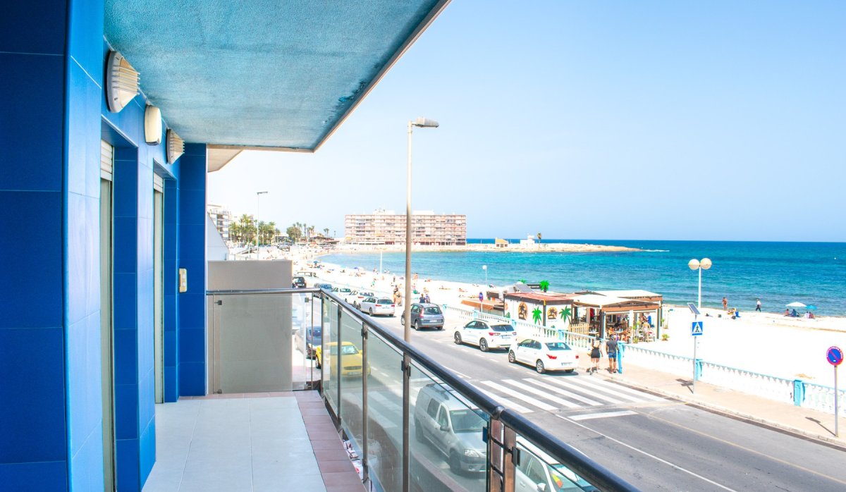 Resale - Apartment / flat - Torrevieja - Playa Los Locos