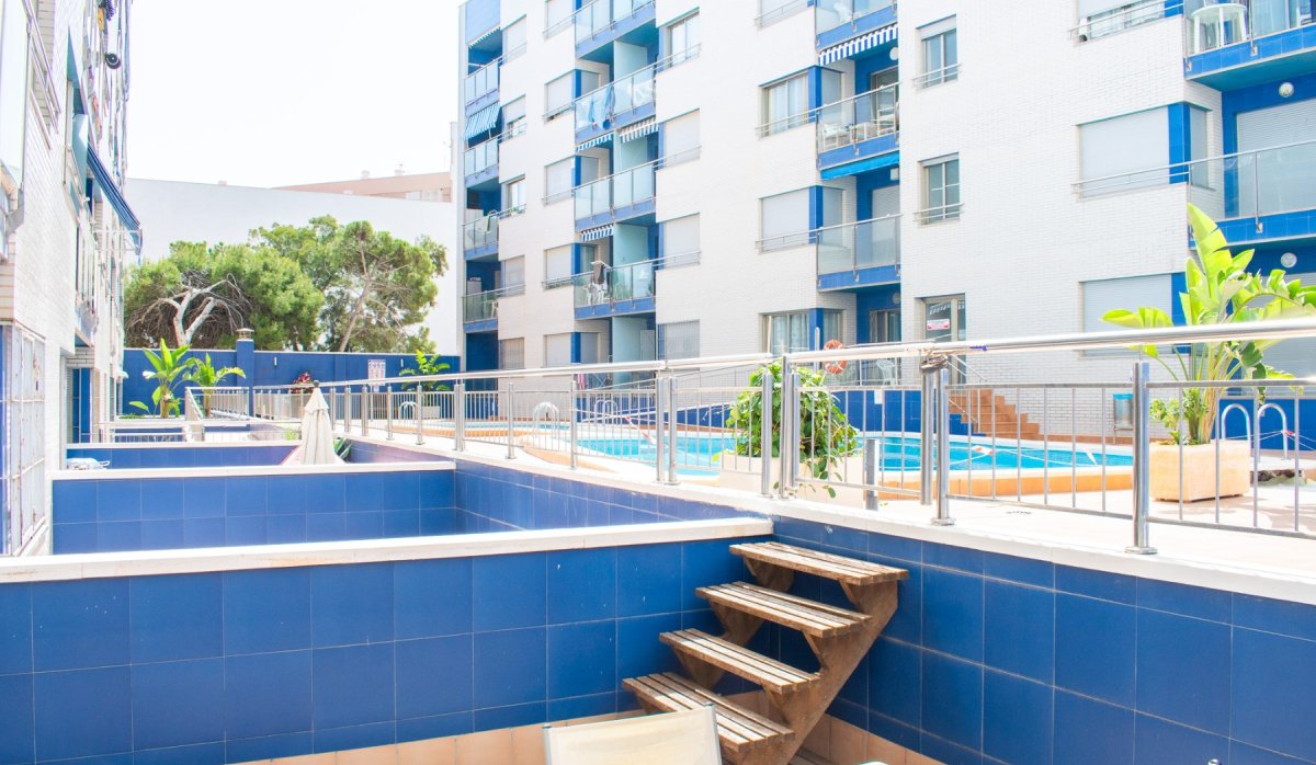 Resale - Apartment / flat - Torrevieja - Playa Los Locos