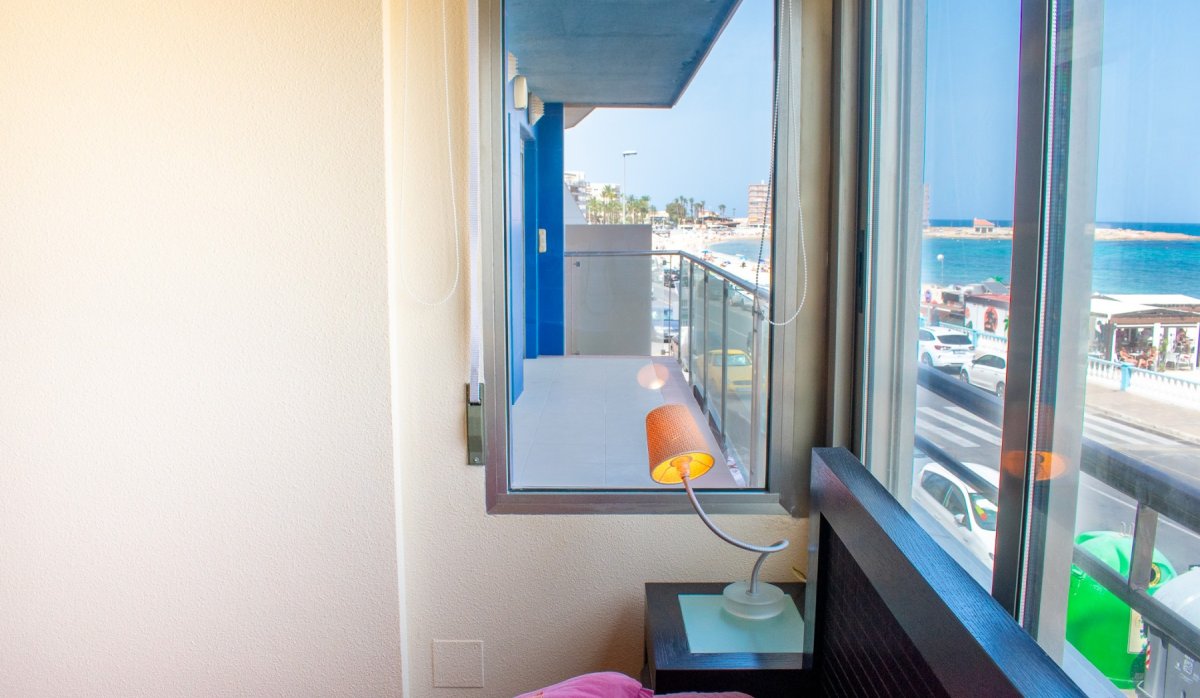 Resale - Apartment / flat - Torrevieja - Playa Los Locos