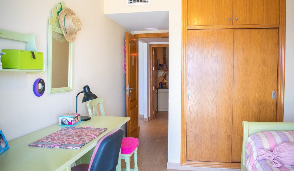 Resale - Apartment / flat - Torrevieja - Playa Los Locos
