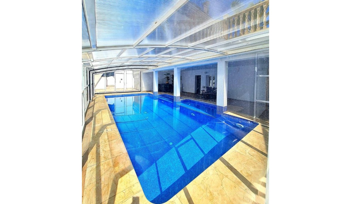 Resale - Villa - Orihuela Costa - Campoamor