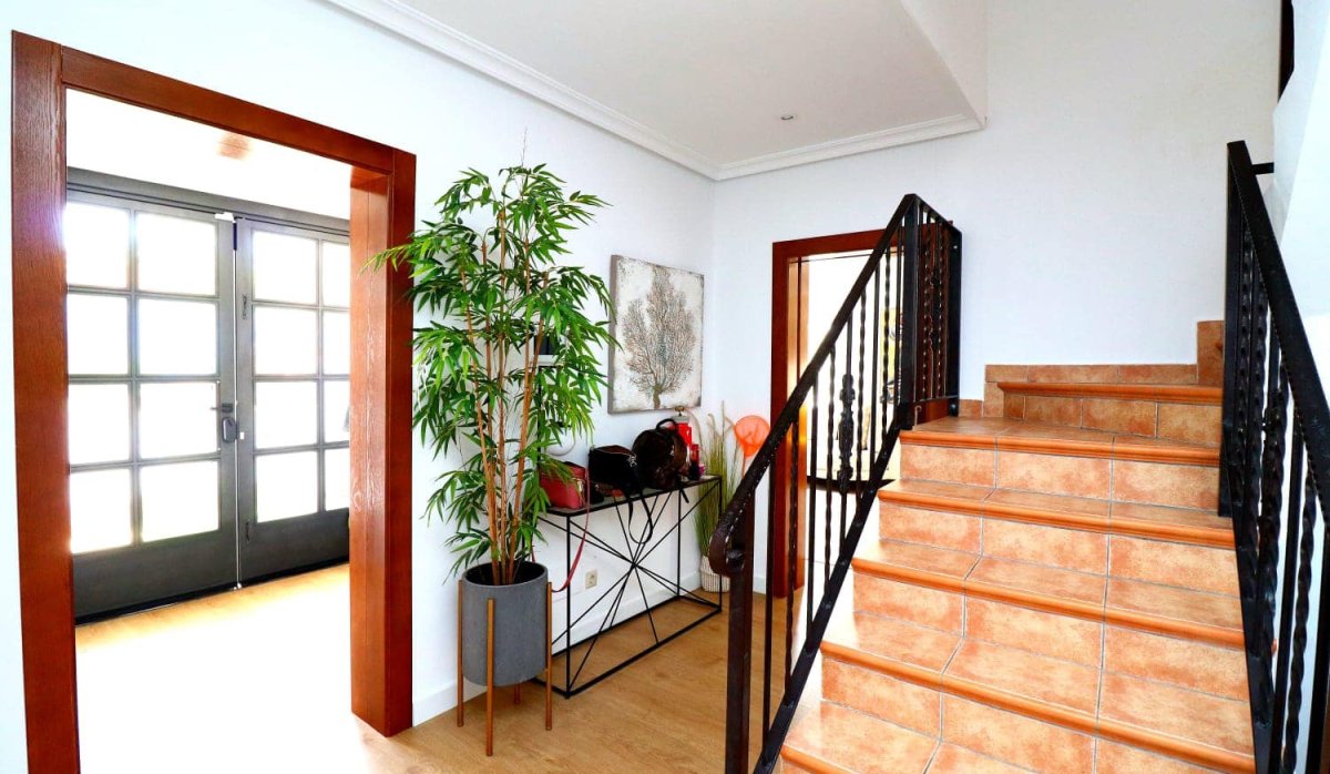 Resale - Villa - Orihuela Costa - Campoamor