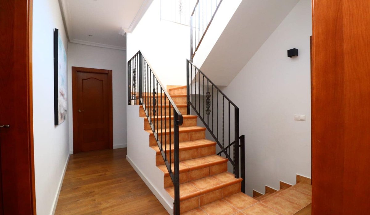 Resale - Villa - Orihuela Costa - Campoamor