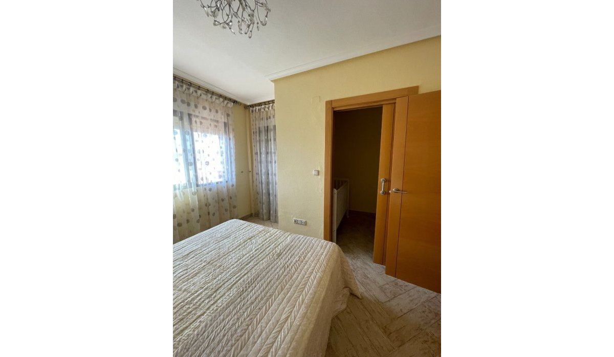 Revente - Villa - Orihuela Costa - Villamartín