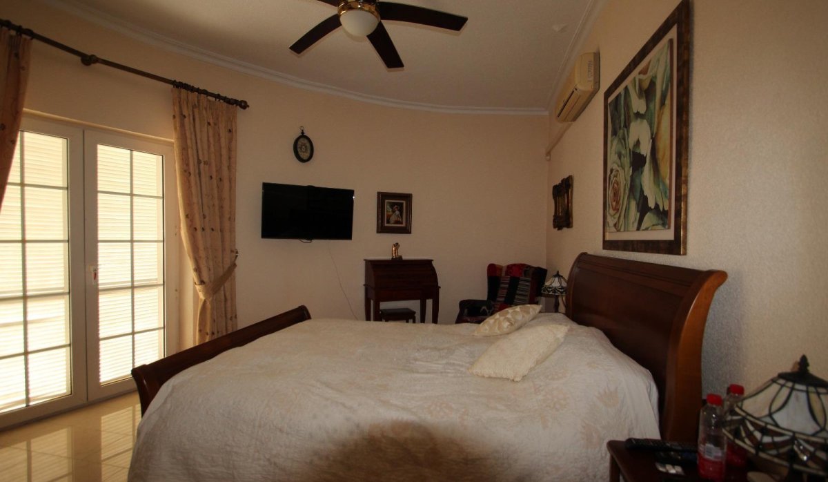 Revente - Villa - Torrevieja - Punta Prima