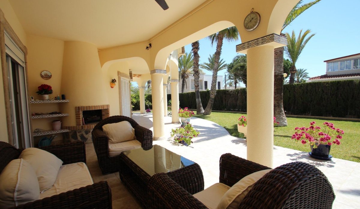 Revente - Villa - Torrevieja - Punta Prima