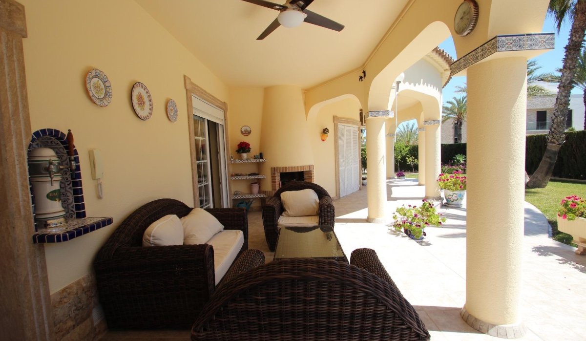 Revente - Villa - Torrevieja - Punta Prima