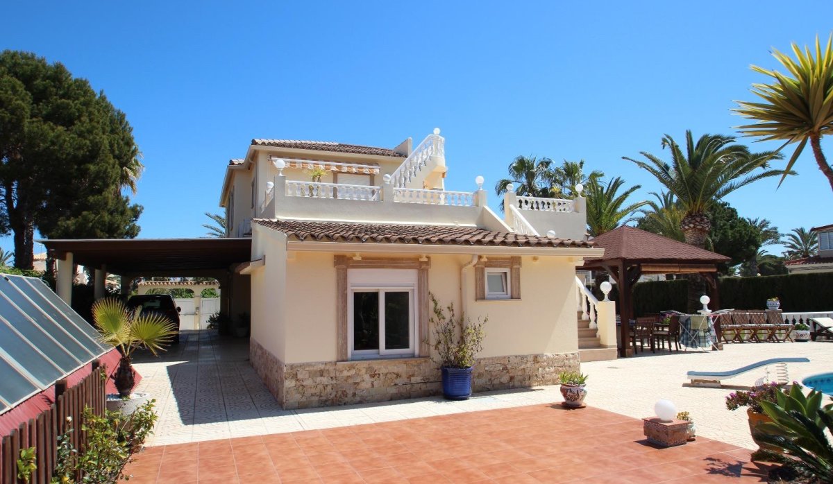 Revente - Villa - Torrevieja - Punta Prima