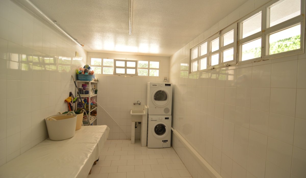 Resale - Villa - Torrevieja - Torreta