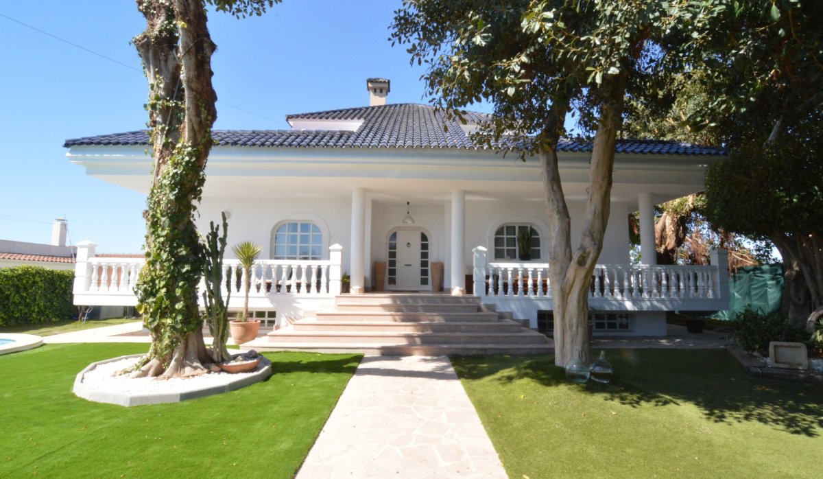 Resale - Villa - Torrevieja - Torreta