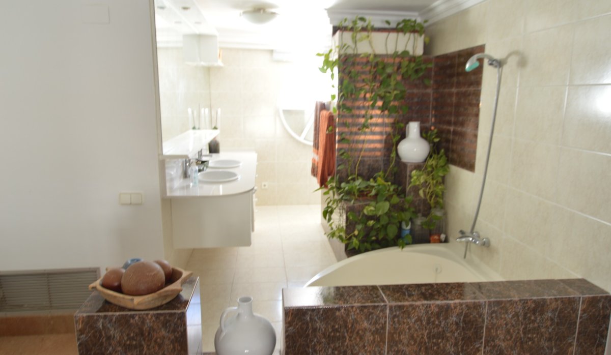 Resale - Villa - Torrevieja - Torreta