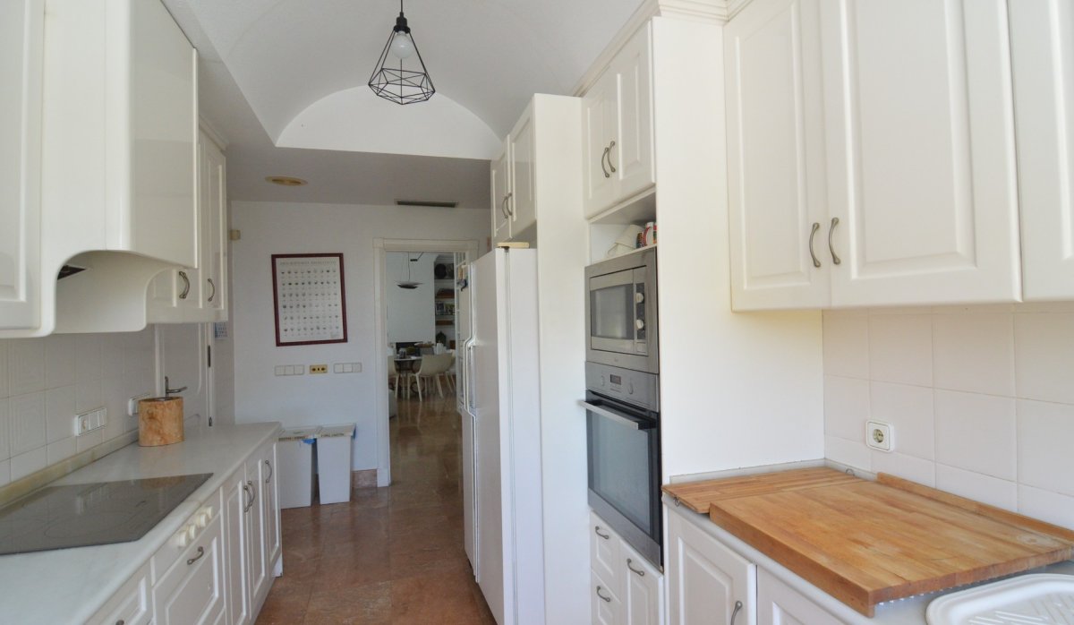 Resale - Villa - Torrevieja - Torreta