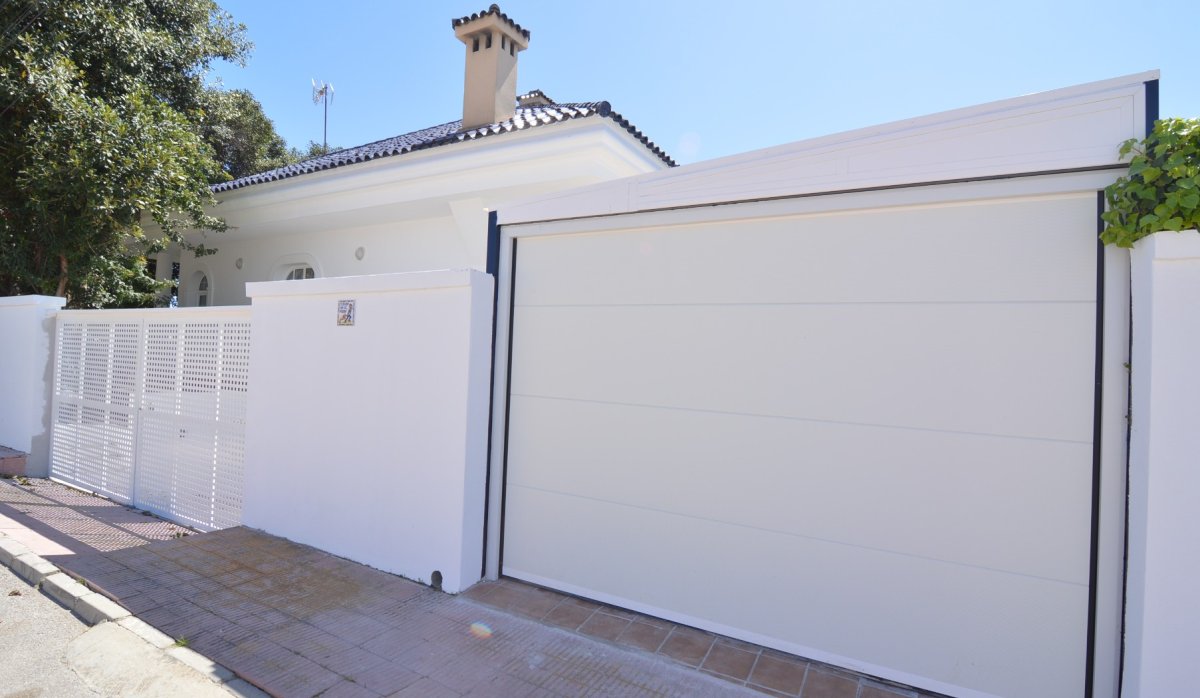 Resale - Villa - Torrevieja - Torreta