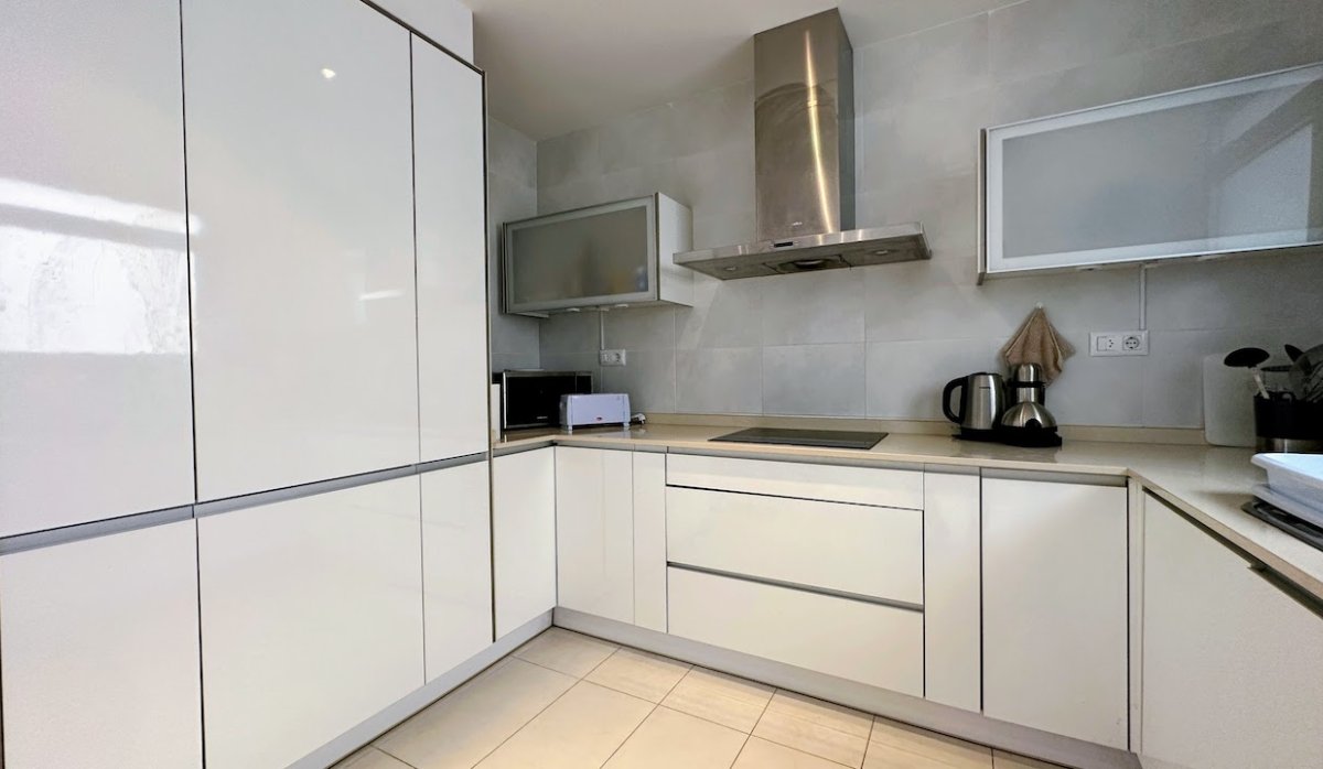 Resale - Apartment / flat - Orihuela Costa - La Zenia