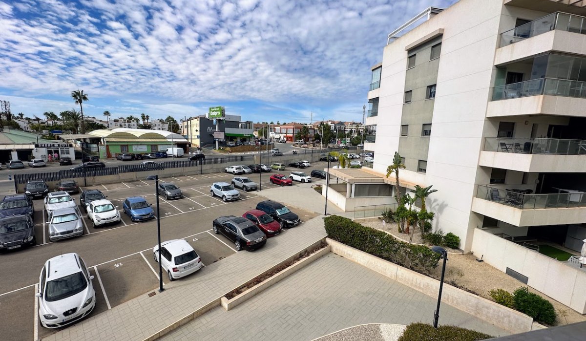Resale - Apartment / flat - Orihuela Costa - La Zenia