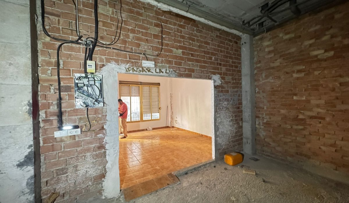 Resale - Commercial - Torrevieja - Playa De Los Locos