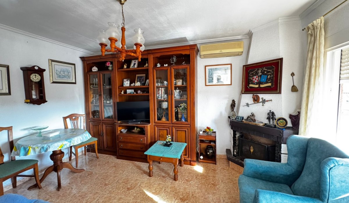Resale - Villa - Punta Prima