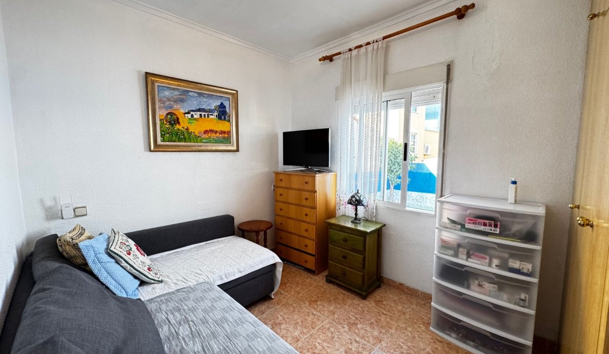 Resale - Villa - Punta Prima