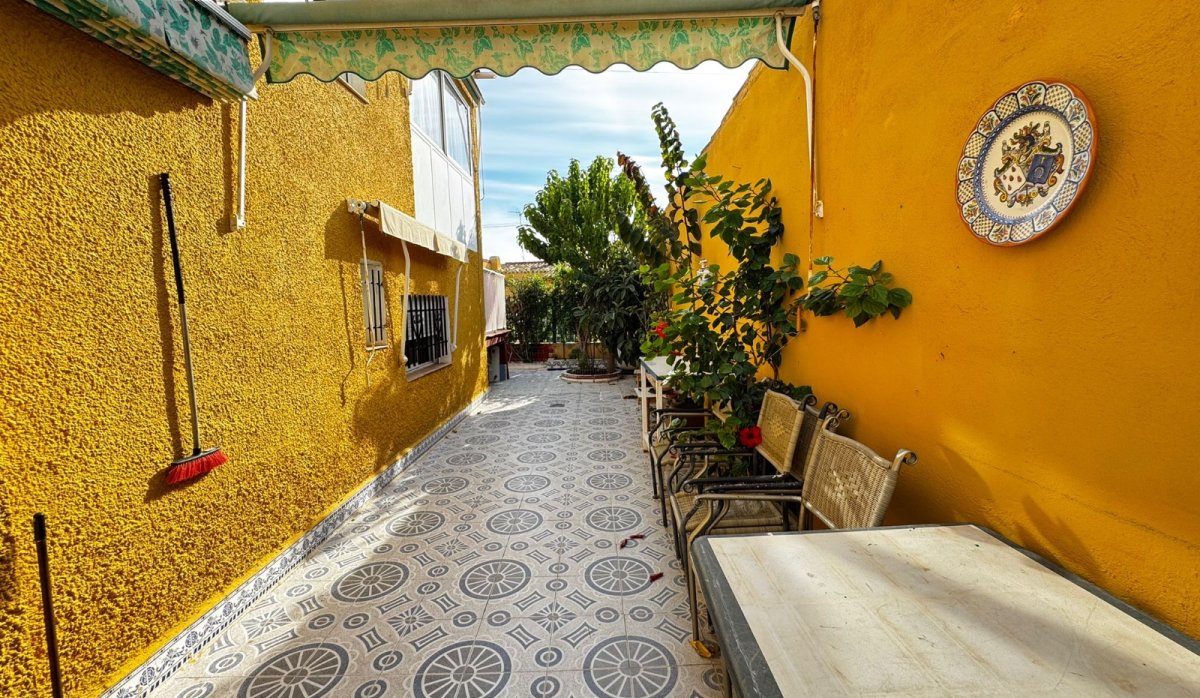 Resale - Villa - Punta Prima