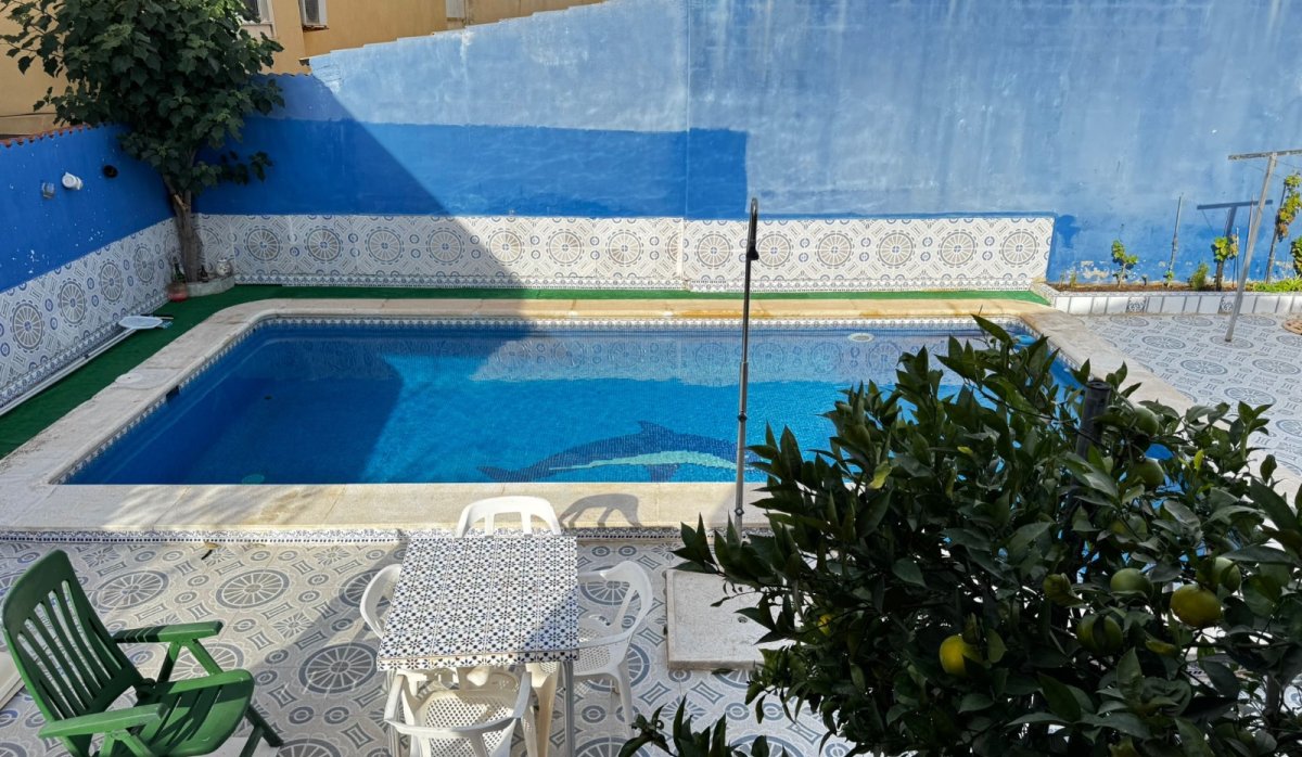 Resale - Villa - Punta Prima