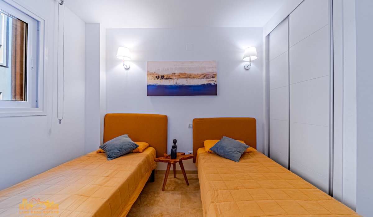 Revente - Appartement - Punta Prima