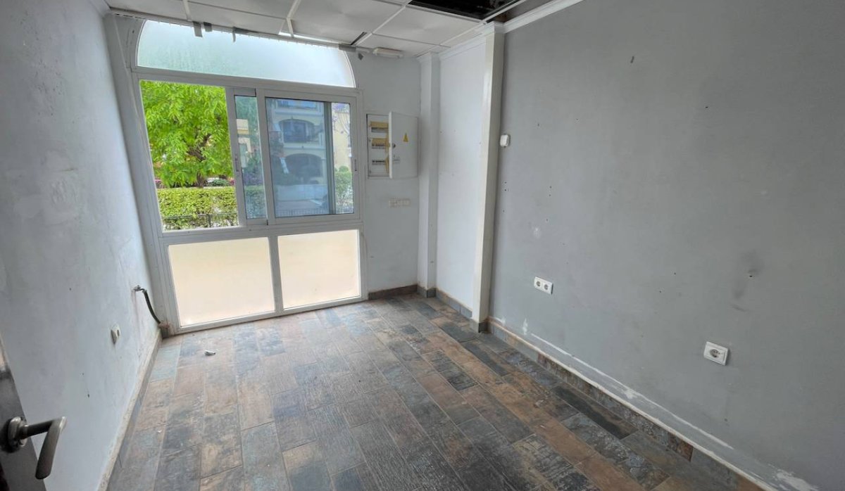 Resale - Commercial - La Finca Golf