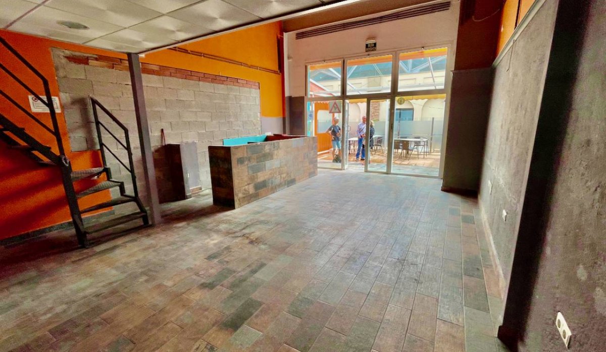 Resale - Commercial - La Finca Golf