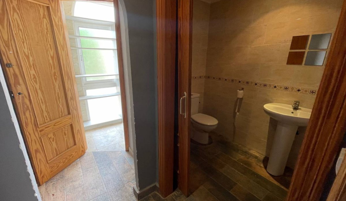 Resale - Commercial - La Finca Golf